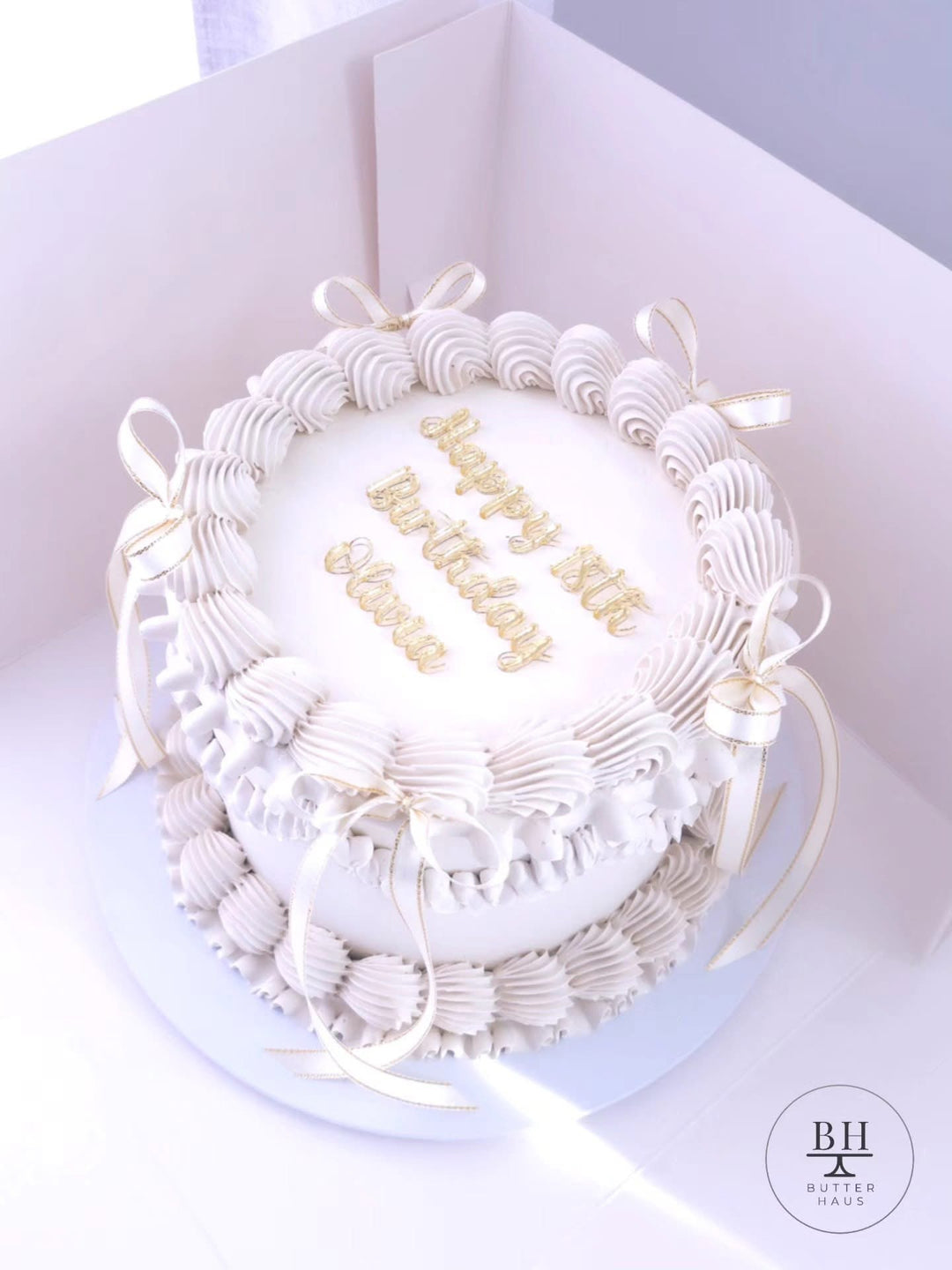 Vintage Round Cakes