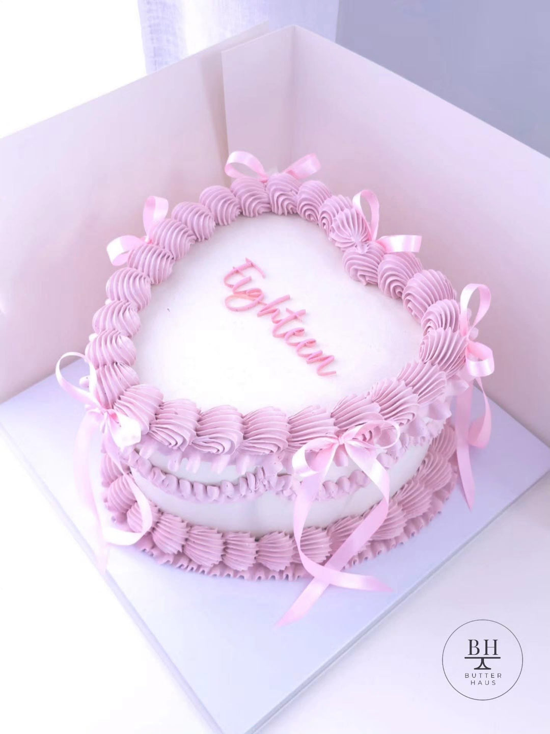 Vintage Heart Cakes