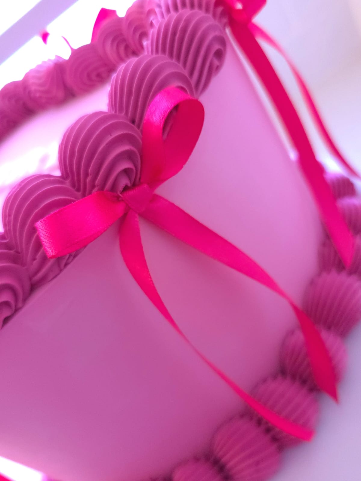 Simple Vintage Heart Cake