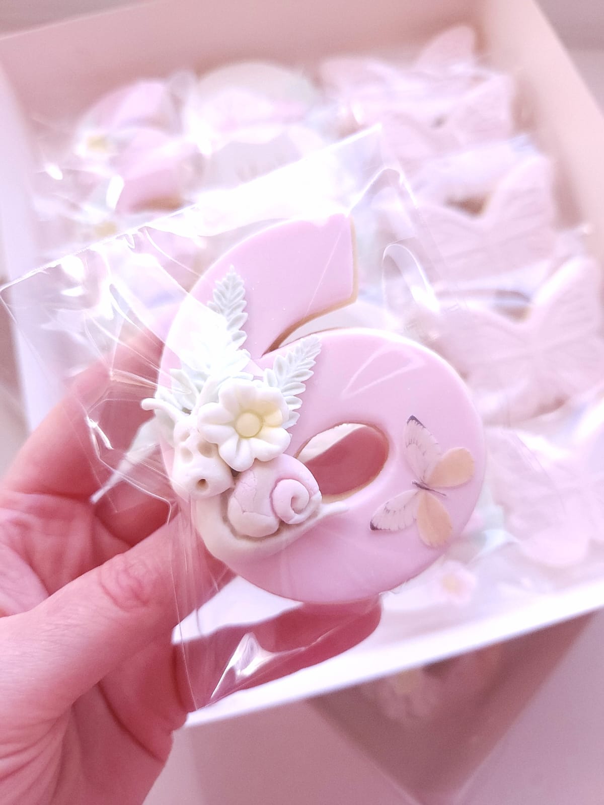 Flutter & Flourish Cookies